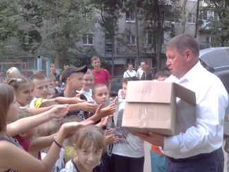 Депутаты Саратовской городской Думы вместе с избирателями отметили День двора