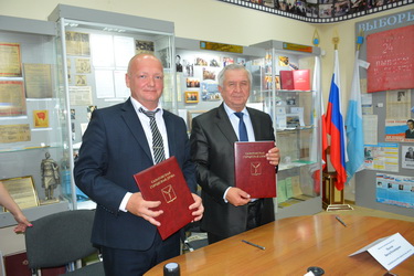 Заключено Соглашение о сотрудничестве между Саратовской городской Думой и Школой-интернатом АОП № 3