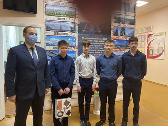 Воспитанники школы-интерната получили подарки от Дмитрия Кудинова