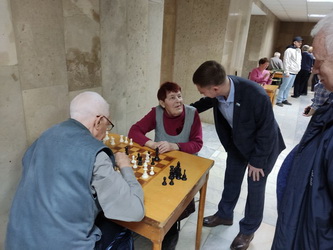 Алексей Сидоров принял участие в открытии шахматного турнира среди ветеранов войны и труда Ленинского района