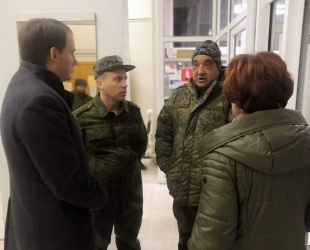 Максим Битюцкий посетил центр размещения мобилизованных граждан