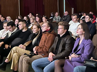 Представители Молодежного парламента организовали праздник для саратовцев